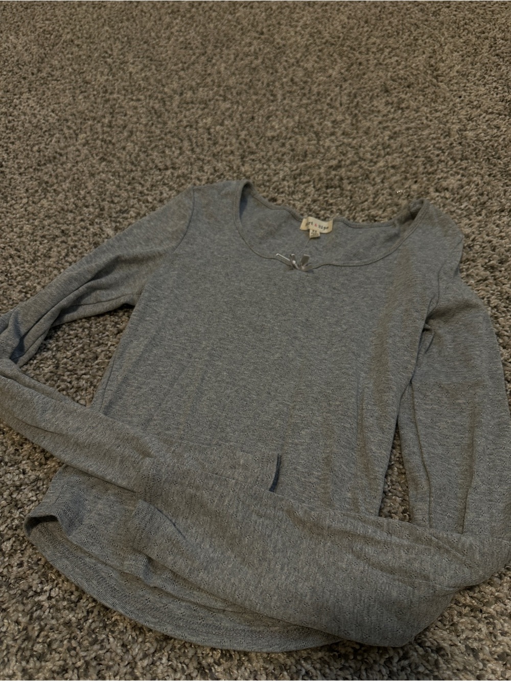 Gray Women's Long-Sleeve Knit Top - Lightweight Crewneck